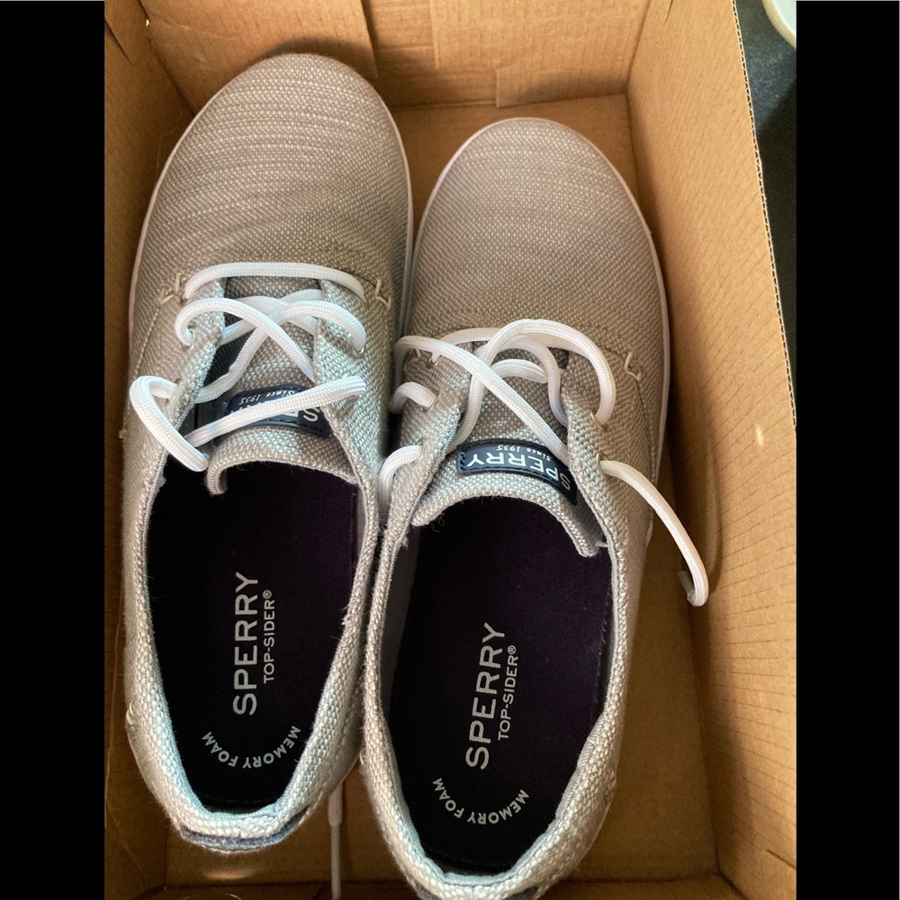 Sperrys canvas shoes